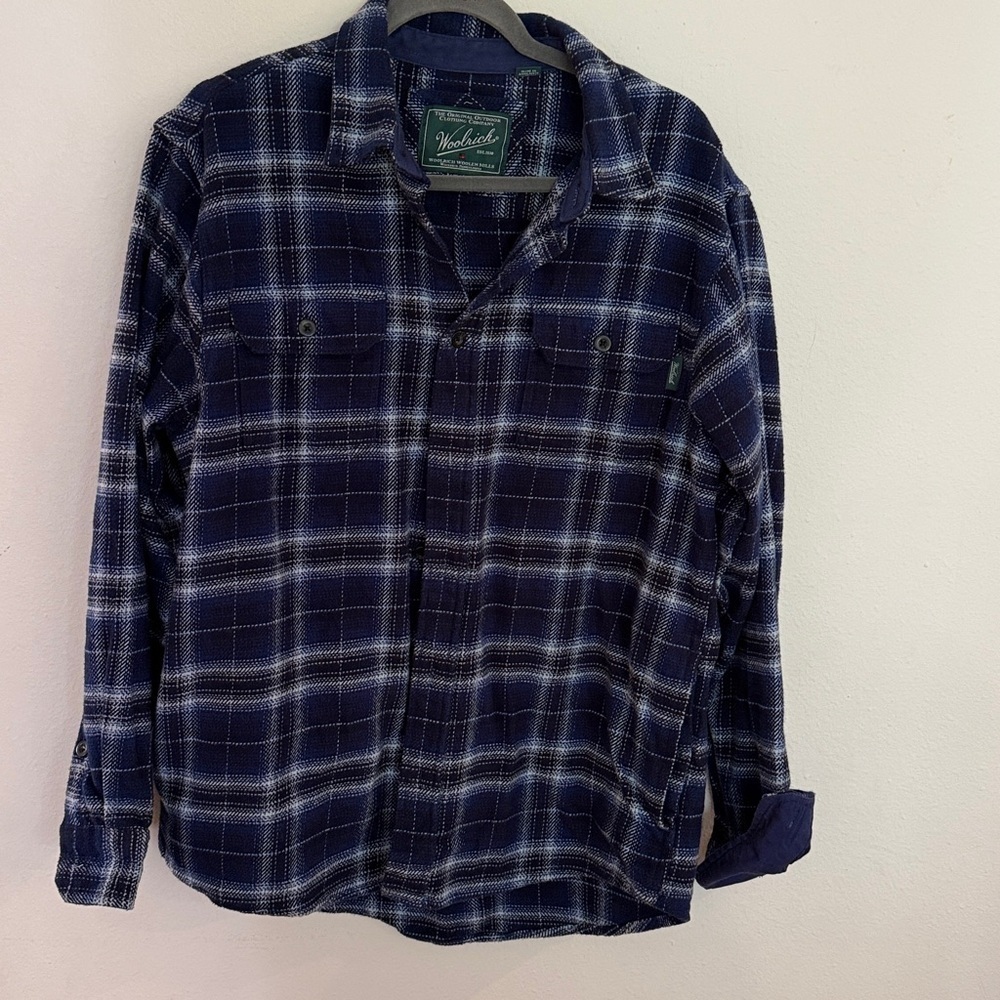 Woolrich sz M Blue Plaid super soft shacket Button-Up Shirt great condition